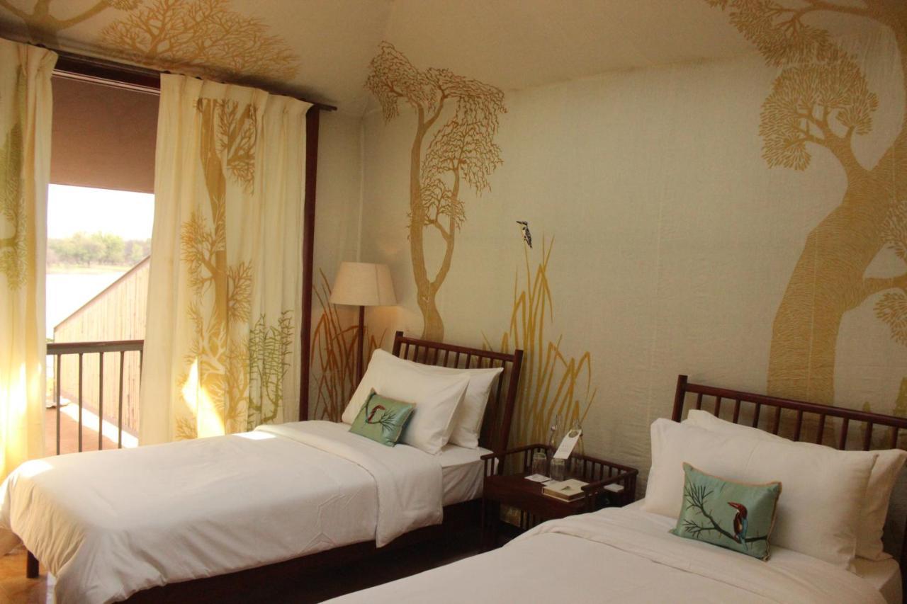ราส ฉัตรสาคร Hotel Nimaj ภายนอก รูปภาพ