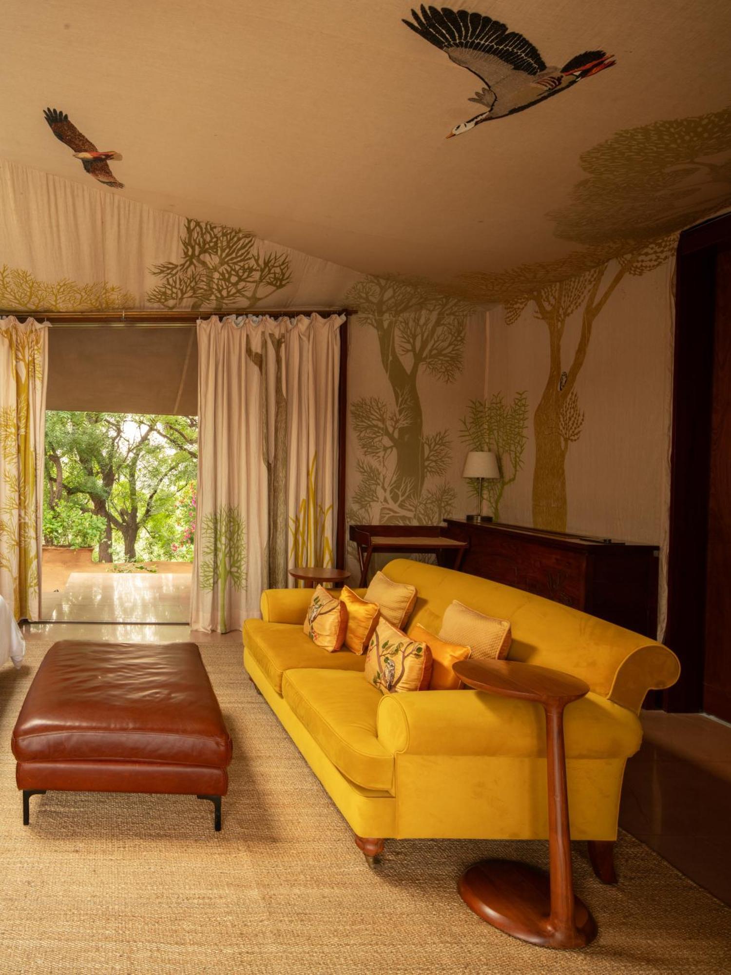 ราส ฉัตรสาคร Hotel Nimaj ภายนอก รูปภาพ